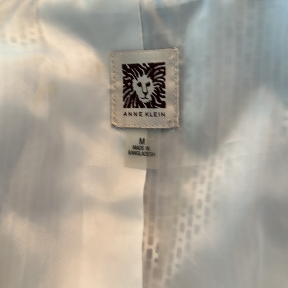 And Klein size medium, black-and-white, blazer, lion button cotton spandex - Picture 5 of 5